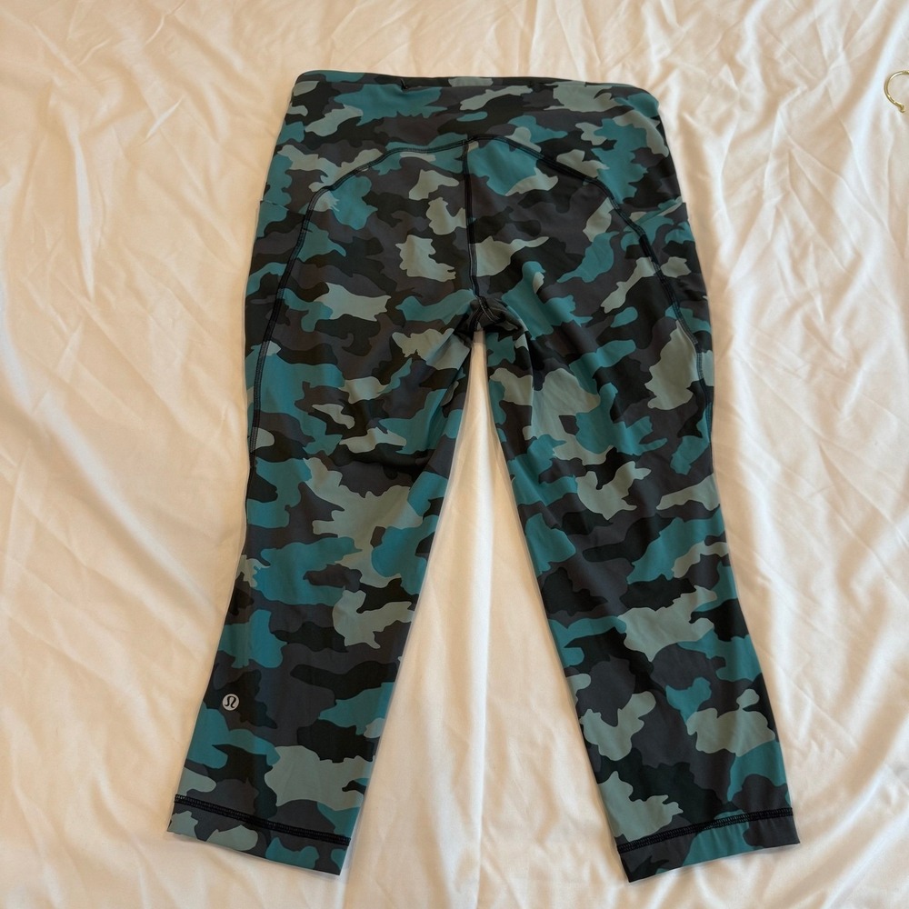 Lululemon Invigorate High-Rise Crop 23" Heritage 365 Camo Tidewater‎ Teal Multi - Picture 12 of 15